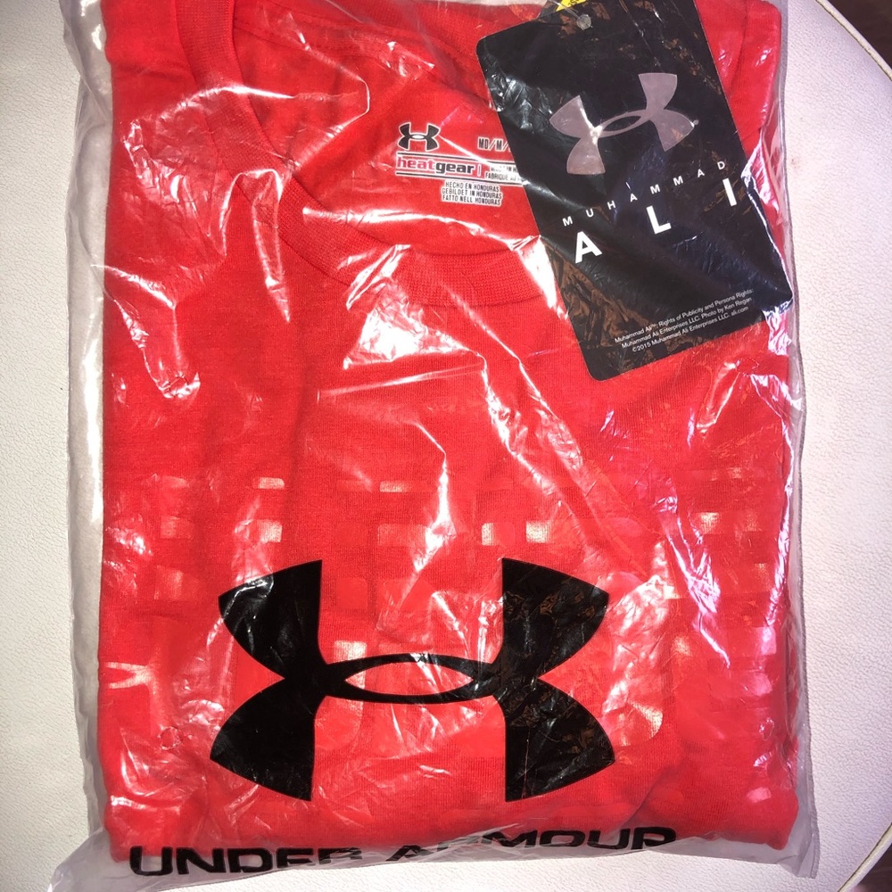 Women’s Athletic Shirt